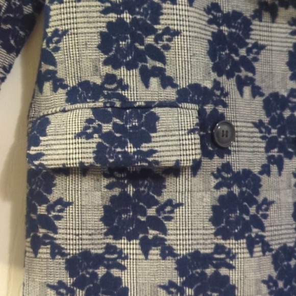 HALOGEN Ruffle Front Topper Coat ~ EUC - Picture 9 of 11